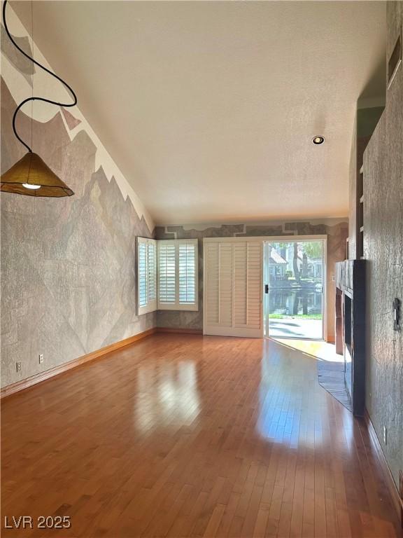 6987 Emerald Springs Ln, Las Vegas, NV 89113 - photo 9
