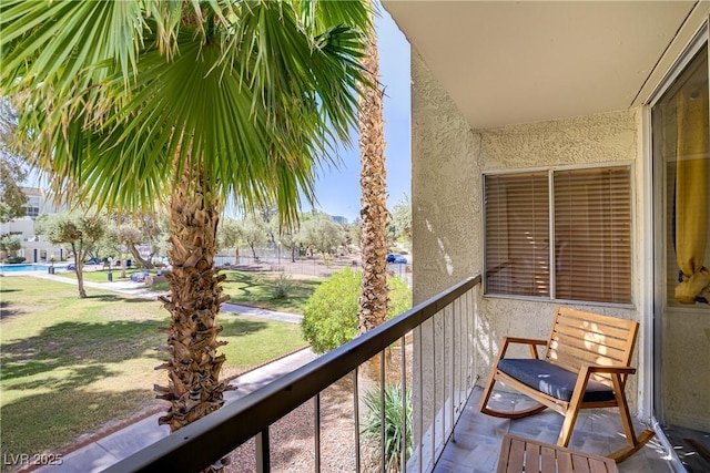 725 N Royal Crest Cir Unit 214, Las Vegas, NV 89169 - view of balcony