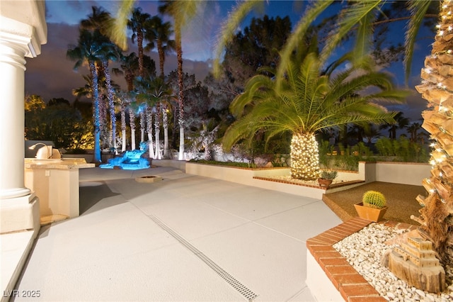 2608 Sun Reef Rd, Las Vegas, NV 89128 - view of patio featuring exterior kitchen