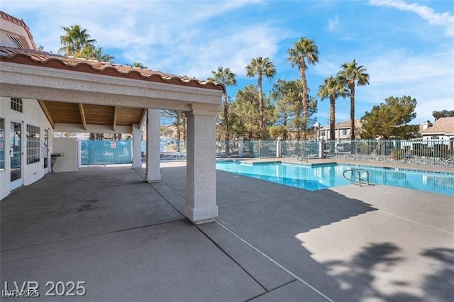 7945 Delbonita Ave, Las Vegas, NV 89147 - pool featuring a patio and fence