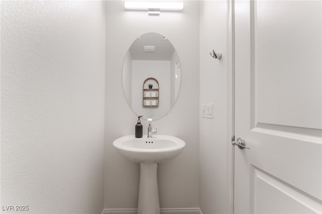 2902 Hemi Orange Ave, North Las Vegas, NV 89086 - view of bathroom