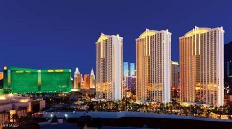 135 E Harmon Ave Unit 3320, Las Vegas, NV 89109 - city view with a view of city lights