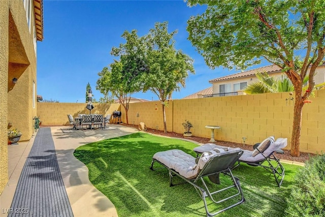9413 Artesian Oak Ct, Las Vegas, NV 89149 - view of yard with a patio area and a fenced backyard