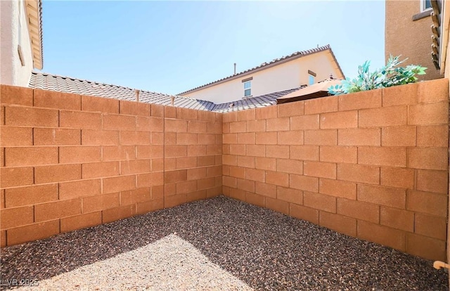 1035 Spotted Saddle St, Henderson, NV 89015 - view of yard featuring fence