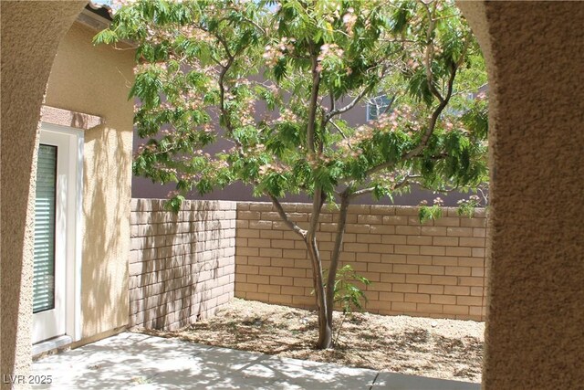 932 Tafalla Ct, Las Vegas, NV 89138 - view of patio featuring fence