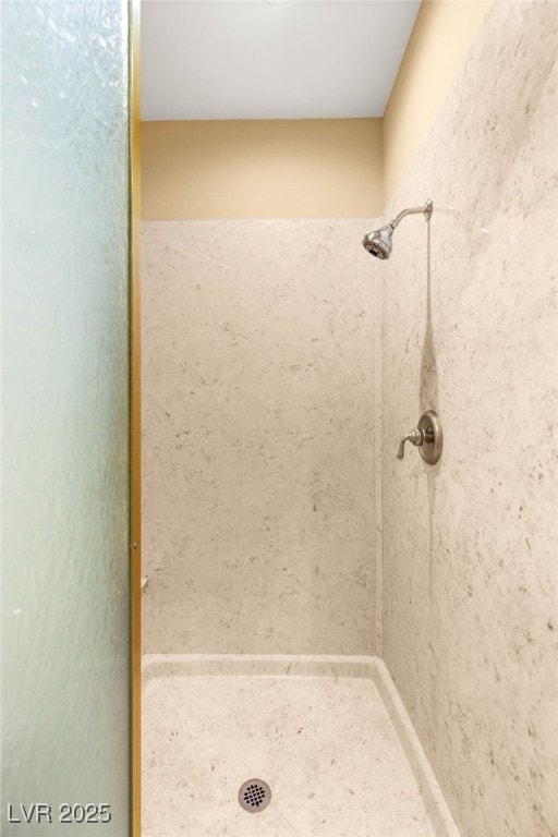 9 Contra Costa Pl, Henderson, NV 89052 - full bath featuring a shower stall