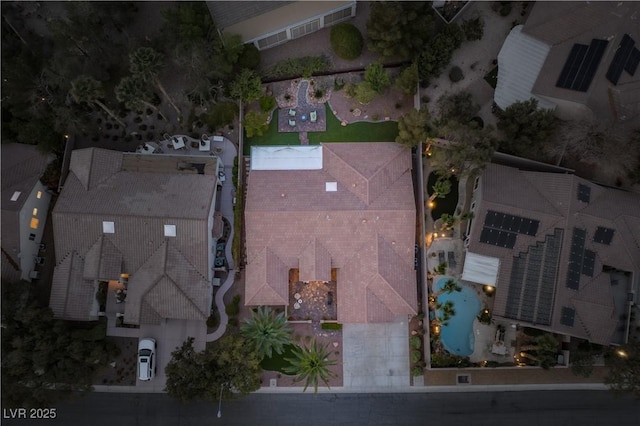 aerial view of property and surrounding area