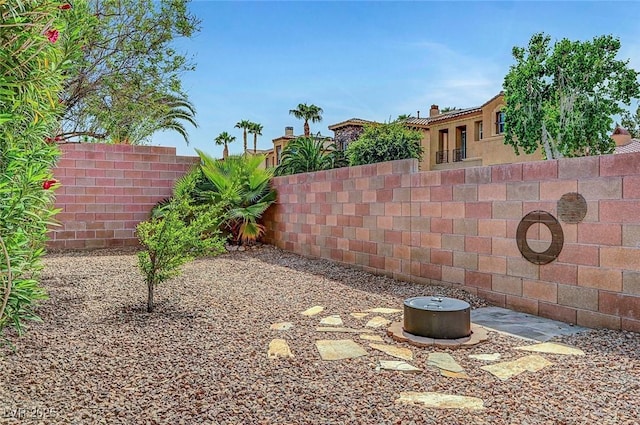519 Via Garofano Ave, Henderson, NV 89011 - view of yard