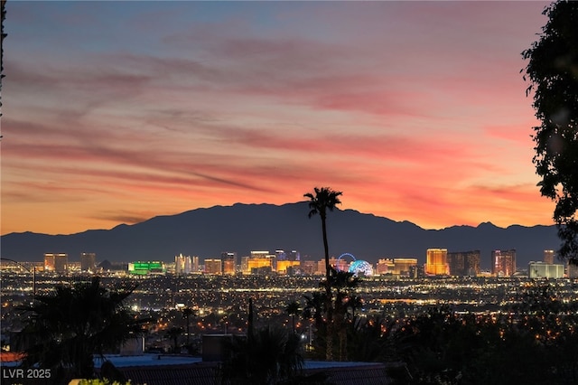 6861 E Washington Ave, Las Vegas, NV 89110 - view of city featuring a mountain backdrop