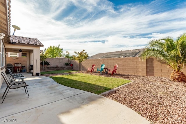 view of yard featuring a fenced backyard and a patio area