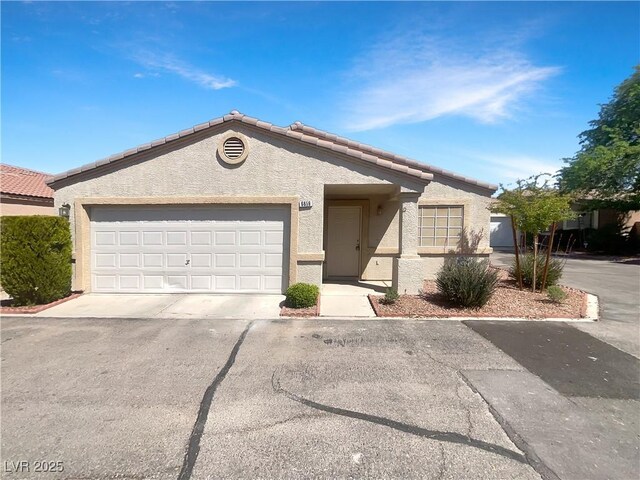 6659 Diamond Care Dr, Las Vegas, NV 89122 - photo 1