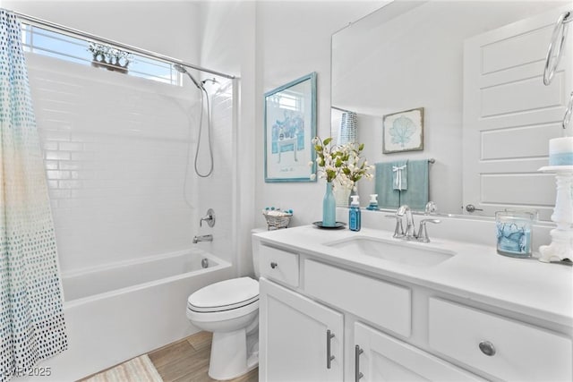 916 Belleforte Ln, Las Vegas, NV 89138 - bathroom with shower / bath combo and vanity