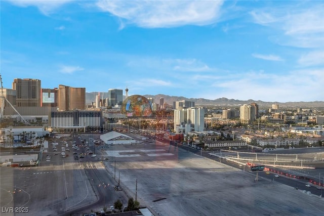 125 E Harmon Ave Unit 2220, Las Vegas, NV 89109 - view of city featuring a mountain view