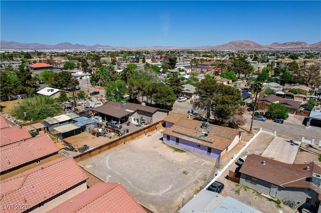 birds eye view of property featuring a residential view and a mountain view