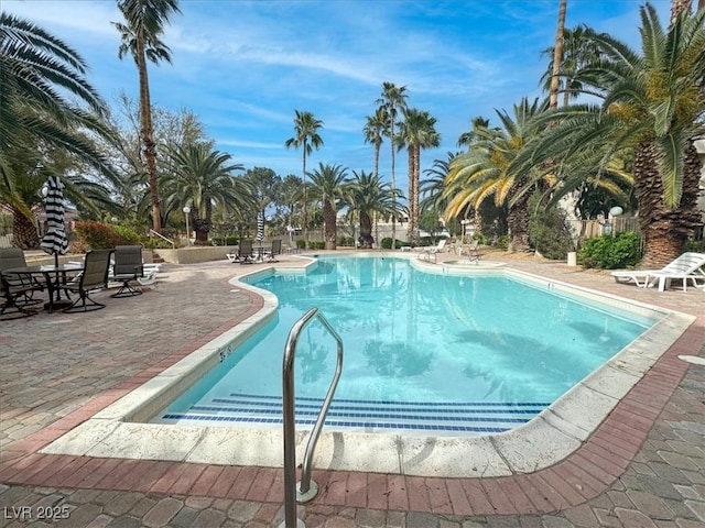6480 Annie Oakley Dr Unit 511, Las Vegas, NV 89120 - pool with a patio