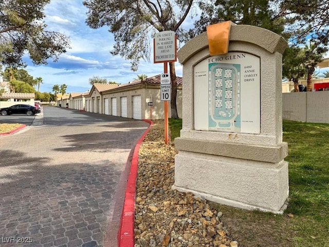 6480 Annie Oakley Dr Unit 511, Las Vegas, NV 89120 - exterior space with fence