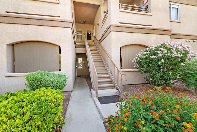 5751 Hacienda Ave Unit 135, Las Vegas, NV 89122 - entrance to property with stucco siding