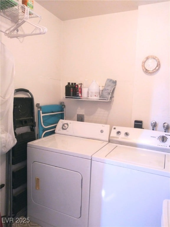 3151 Soaring Gulls Dr Unit 2035, Las Vegas, NV 89128 - washroom with washer and clothes dryer