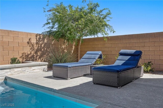 8440 Footpath St, Las Vegas, NV 89166 - view of patio