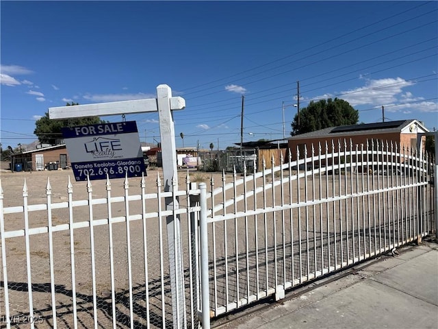 2404 Bassler St, North Las Vegas, NV 89030