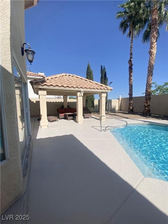 274 Helmsdale Dr, Henderson, NV 89014 - photo 27