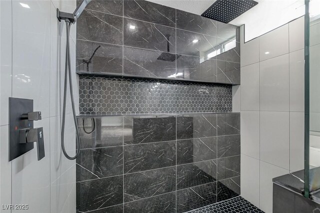 2110 S Manzanita Dr, Pahrump, NV 89048 - bathroom featuring a walk in shower