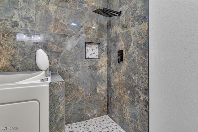 2851 S Valley View Blvd Unit 1098, Las Vegas, NV 89102 - full bath with tiled shower