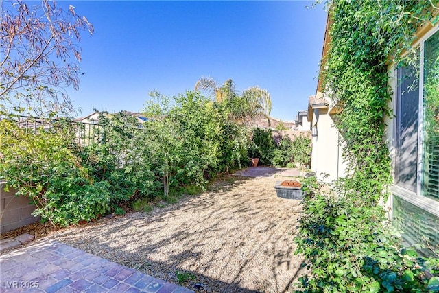 44 Strada Caruso, Henderson, NV 89011 - view of yard with a fenced backyard