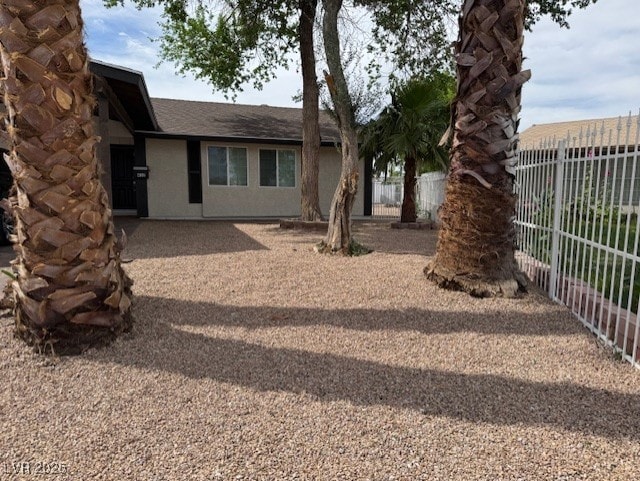 432 Anchor St, Las Vegas, NV 89110 - view of yard featuring fence