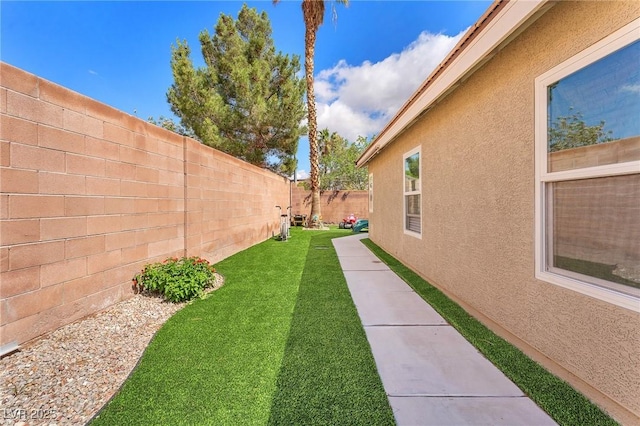 4878 Friar Tuck Ave, Las Vegas, NV 89130 - view of yard