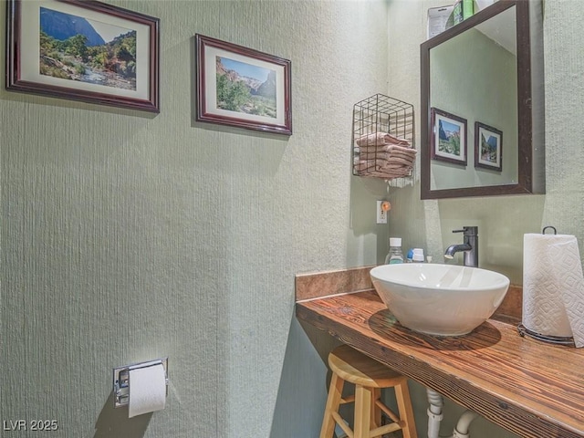 438 Las Casitas Way, Las Vegas, NV 89121 - photo 2