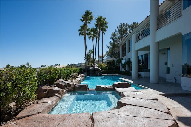 5020 Spanish Heights Dr, Las Vegas, NV 89148 - outdoor pool with an in-ground hot tub and a patio