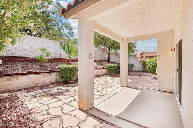 3029 Paseo Hills Way, Henderson, NV 89052 - fenced backyard featuring a patio