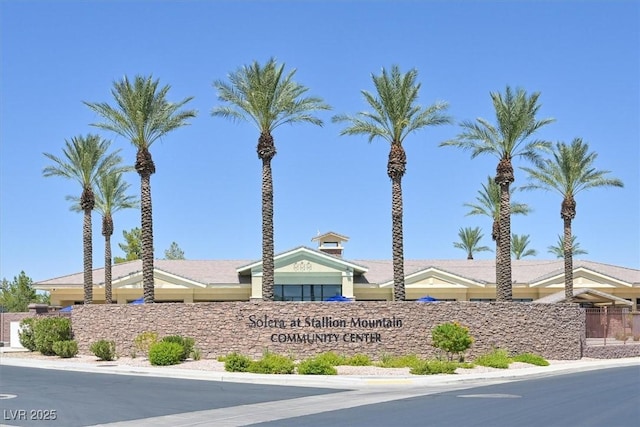 6072 Canter Glen Ave, Las Vegas, NV 89122 - view of community sign