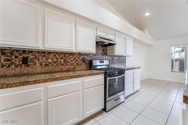 4176 Skywalker Ave, Las Vegas, NV 89120 - kitchen featuring stainless steel gas stove, under cabinet range hood, vaulted ceiling, decorative backsplash, and white cabinets