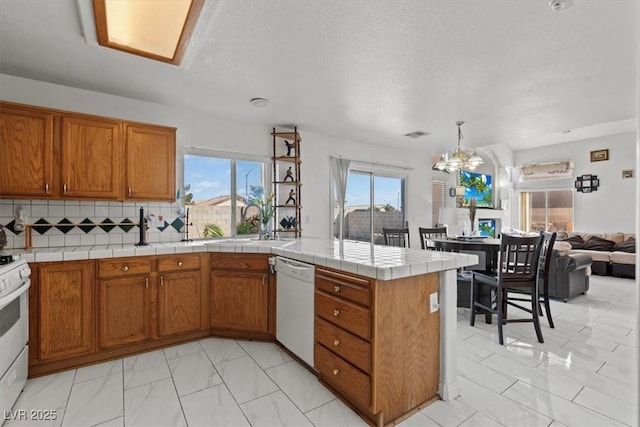 7954 Kentshire Dr, Las Vegas, NV 89117 - photo 13