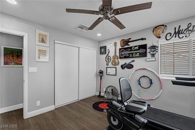 2111 River City Dr, Laughlin, NV 89029 - workout room with ceiling fan, baseboards, dark wood-style flooring, and recessed lighting