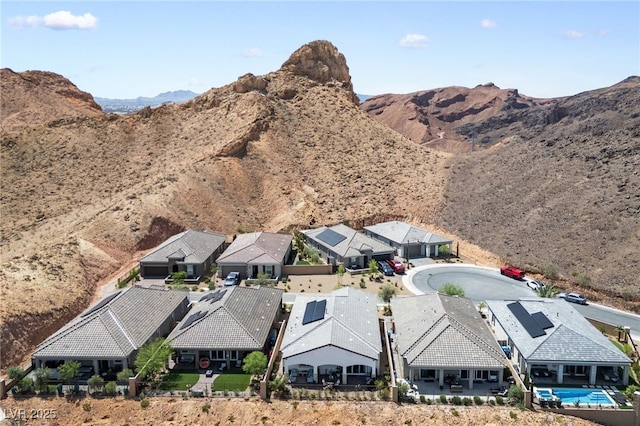 12 Tatahatso Point St, Henderson, NV 89011 - bird's eye view of a mountainous background
