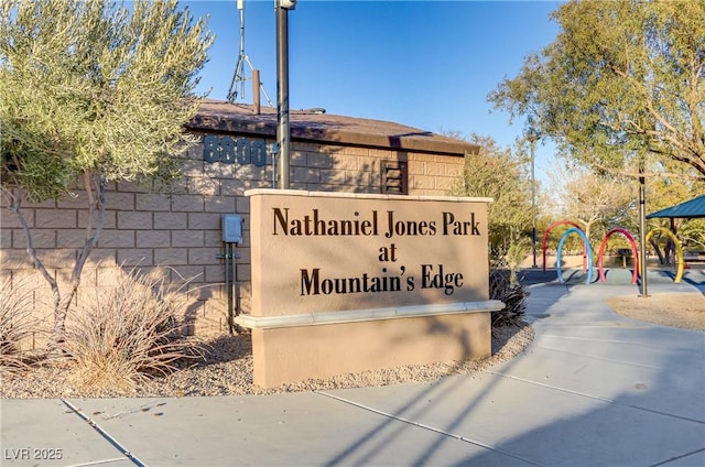 8992 Sparkling River Ct, Las Vegas, NV 89178 - view of community sign