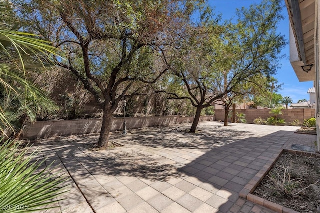 6407 Wild Strawberry Ln, Las Vegas, NV 89142 - photo 31