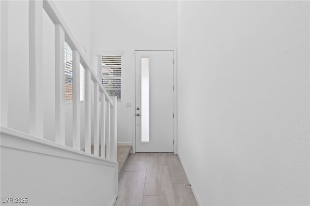 31 Strada Loreto, Henderson, NV 89011 - foyer entrance with light wood finished floors and baseboards