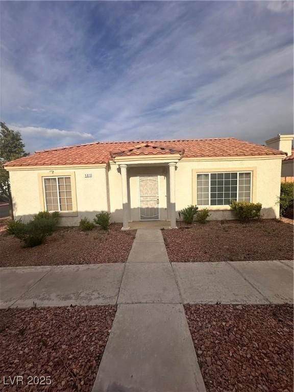 view of front of house with stucco siding