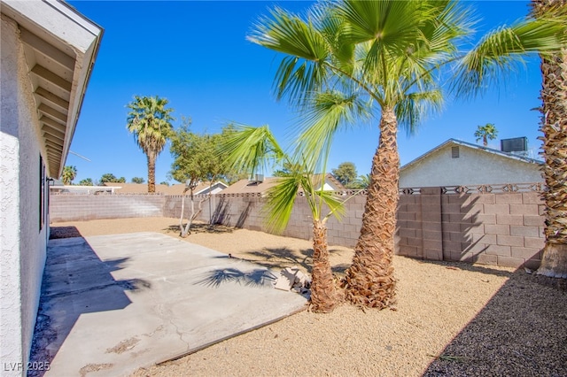 3118 Floral Vista Ave, Henderson, NV 89014 - view of yard featuring a fenced backyard and a patio