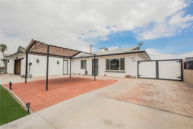 single story home with a patio
