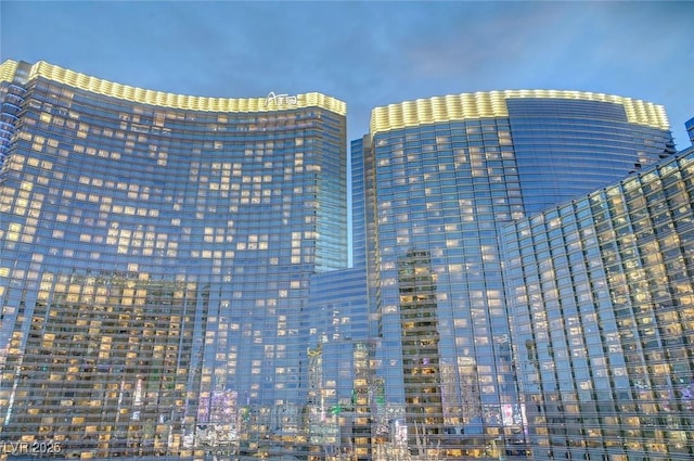 3726 S Las Vegas Blvd Unit 1003, Las Vegas, NV 89158 - view of property featuring a city view