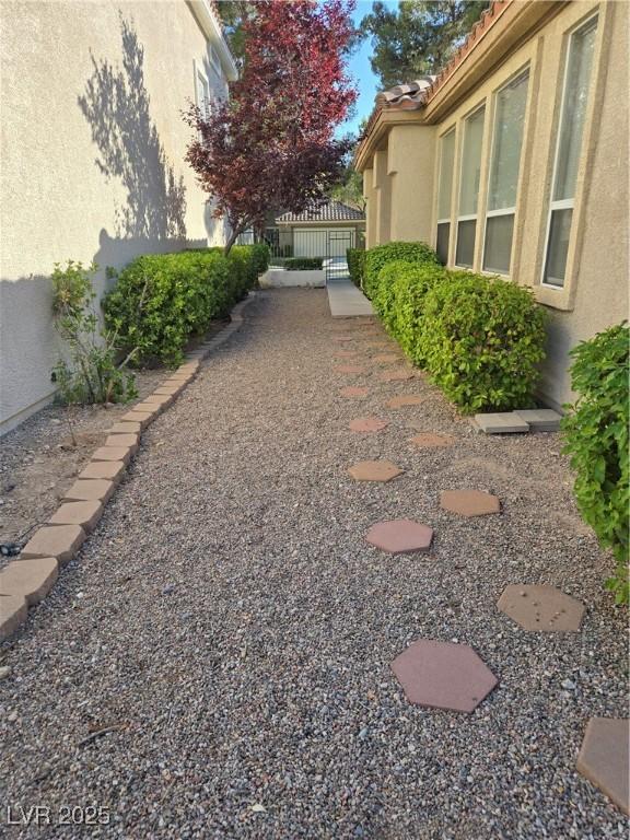 9324 Pitching Wedge Dr, Las Vegas, NV 89134 - view of yard with a gate