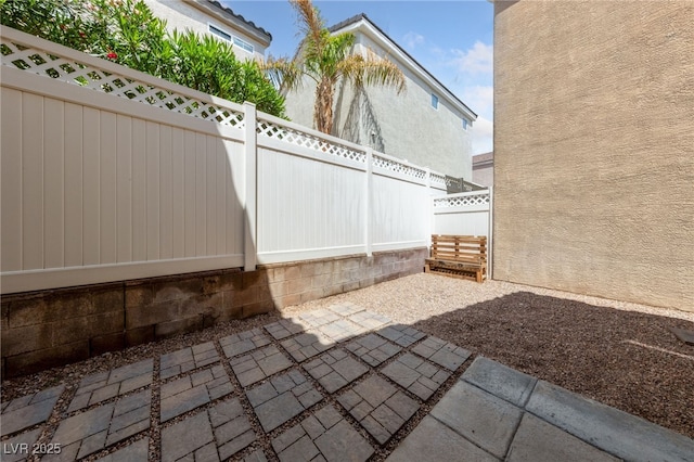 7589 Grassy Bank St, Las Vegas, NV 89139 - view of patio with fence