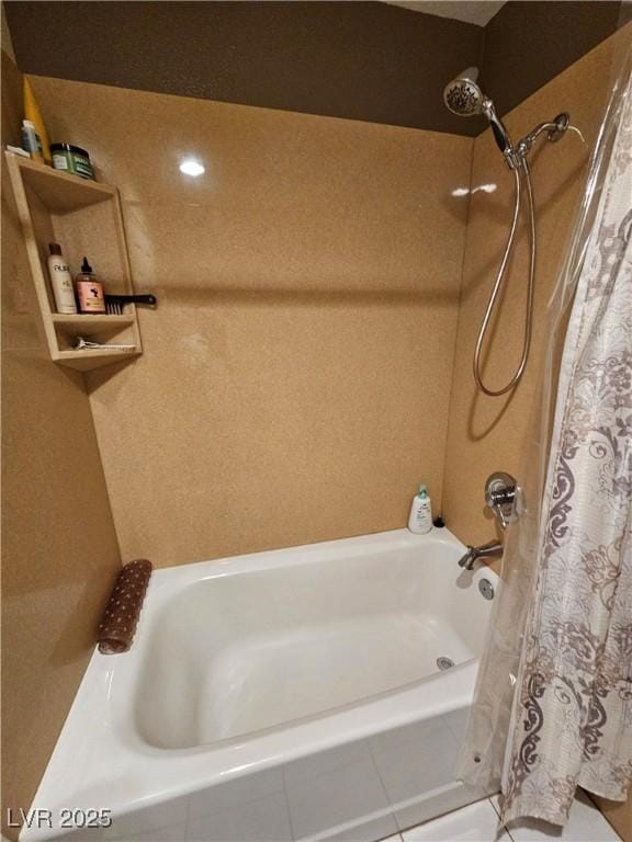 2022 Big Bend Way, Henderson, NV 89074 - bathroom featuring shower / tub combo with curtain