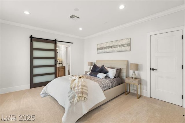 bedroom featuring a barn door, recessed lighting, visible vents, ornamental molding, and light carpet