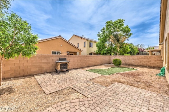 view of patio featuring a fenced backyard